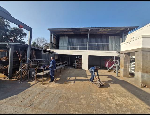 600M² WAREHOUSE FOR SALE IN GLENESK